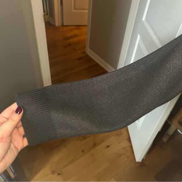 Urban Heritage Charcoal Sweater with Cream Bow - Picture 4 of 6